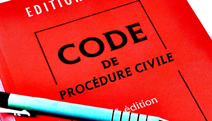 Procédure orale : conclusions maintenues sans comparution